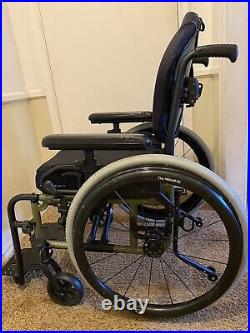 Wheelchair Ki Mobility Catalyst 20W X 18D lightweight foldable Used Excellent